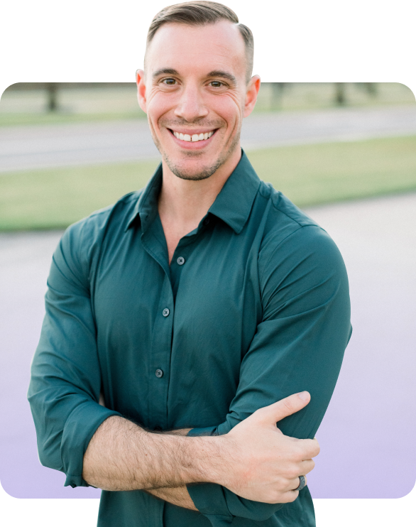 A photo of a man wearing a green polo.